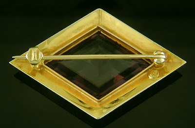 Victorian amethyst brooch. (J9540)