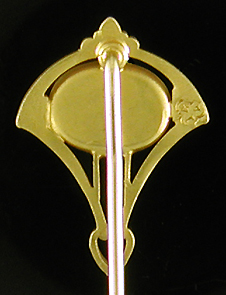 Alling amethsyt and arch stickpin. (J9455)