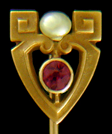 Egyptian Revival stickpin with garnet and pearl. (J9126)