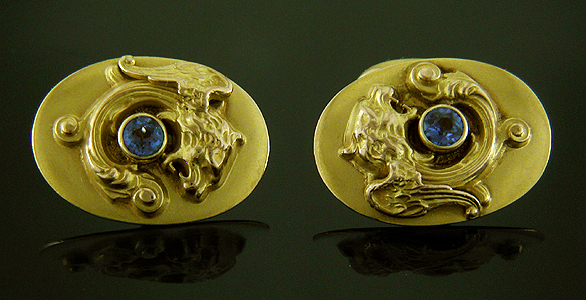 Regal winged lion cufflinks  with sapphires. (J9147)