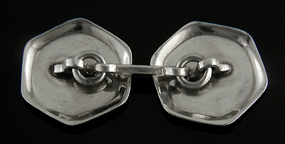 Back of elegantly engraved antique cufflinks crafted in white gold. (J6507)