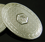 Art Deco diamond and platinum cufflinks. (J9259)