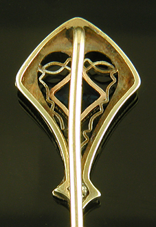 Art Deco sapphire and diamond stickpin. (J9452)
