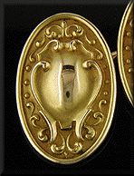 Victorian Beaux Arts cufflinks with golden scrolls. (J8687)