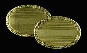 Blackinton oval gold cufflinks. (J8614)