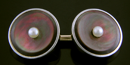 Carrington abalone and pearl cufflinks. (J9041)