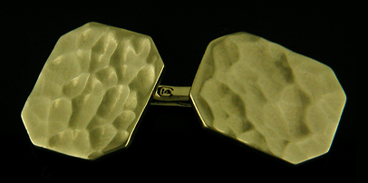 Carrington 14kt gold Arts & Cufflinks cufflinks. (J8804)