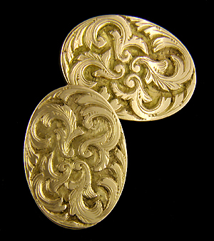 Carrington golden scroll cufflinks. (J9005)