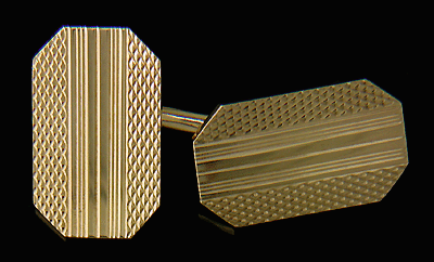 Carrington 14kt gold cufflinks. (J8454)