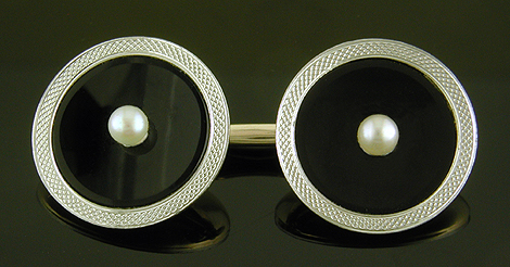 Carrington onyx and pearl dress set. (J9454)