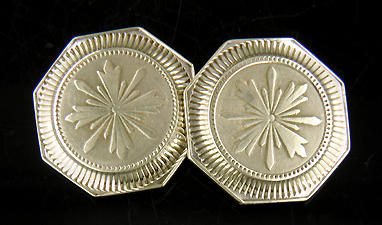 Carter, Gough snowflake cufflinks. (J9028)