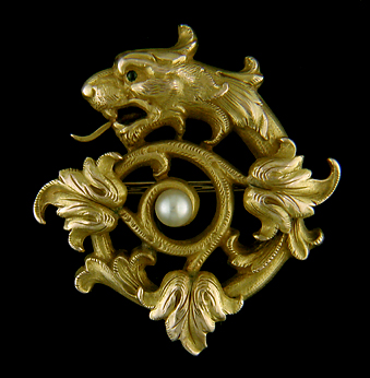 Victorian serpent and acanthus leaf brooch. (J9069)