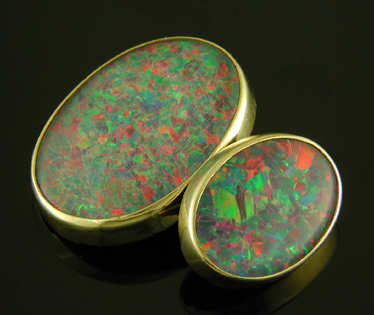Custom opal cufflinks. (J9468)