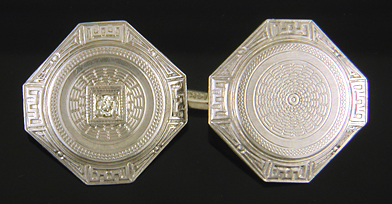 Art Deco diamond cufflinks. (J9087)