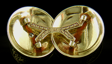 Antique gold and diamond cufflinks. (J8727)
