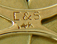 Close up of maker and gold marks. (J6504)