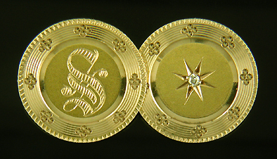 Elegant monogram S cufflinks. (J9389)