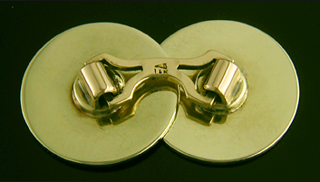 Art Deco sapphire cufflinks. (J9093)