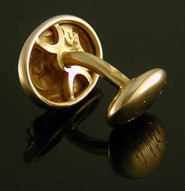 Art Nouveau cufflinks crafted in 14kt gold. (J8718)