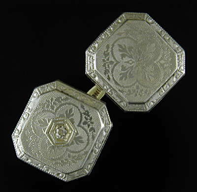 Elegant platinum and diamond cufflinks. (CL9590)