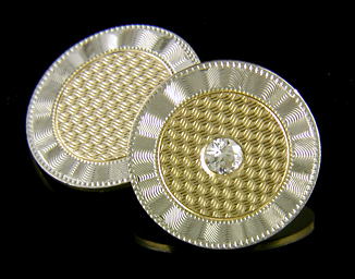 Elegant Art Deco diamond cufflinks. (J9076)