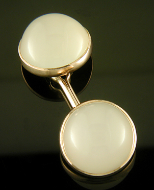 Sansbury & Nellis white quartz cufflinks. (J9178)