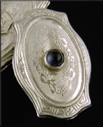 Elegantly engraved sapphire and diamond cufflinks. (J8810)