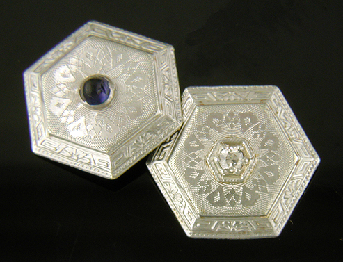 Sapphire and diamond cufflinks. (J9124)
