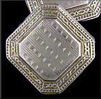Antique platinum on gold cufflinks. (J8606)