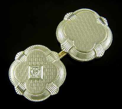 Art Deco diamond cufflinks. (J9245)