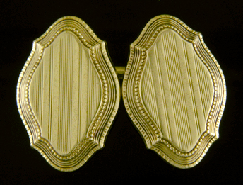 Elegant pinstripe cufflinks. (J9171)