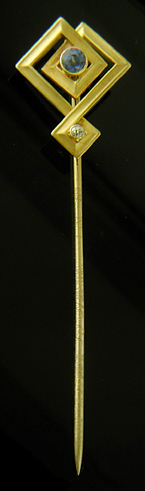 Art Deco sapphire and diamond stickpin. (J9277)