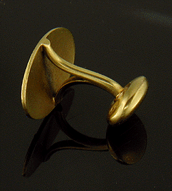 Art Nouveau cufflinks crafted in 14kt gold. (J6811)