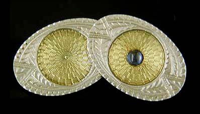 Art Deco sapphire cufflinks. (J9265)